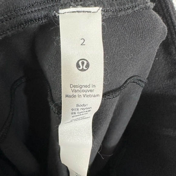 Lululemon Ready to Rulu Jogger Crop Black SZ 2 - Picture 6 of 8